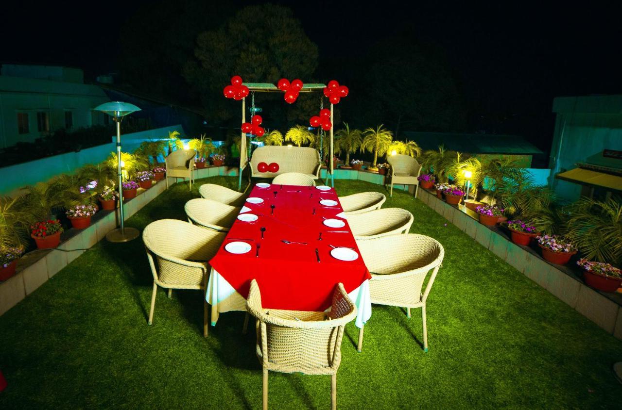 The Cindrella Hotel Siliguri Exterior photo