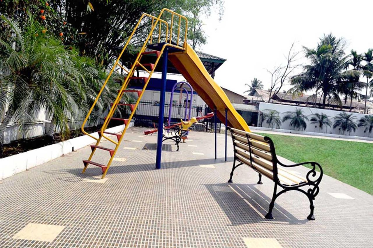 The Cindrella Hotel Siliguri Exterior photo