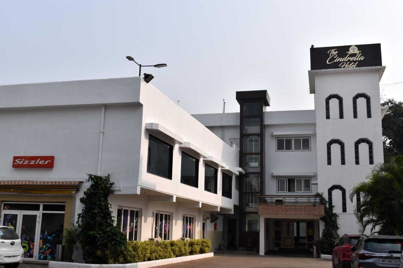 The Cindrella Hotel Siliguri Exterior photo