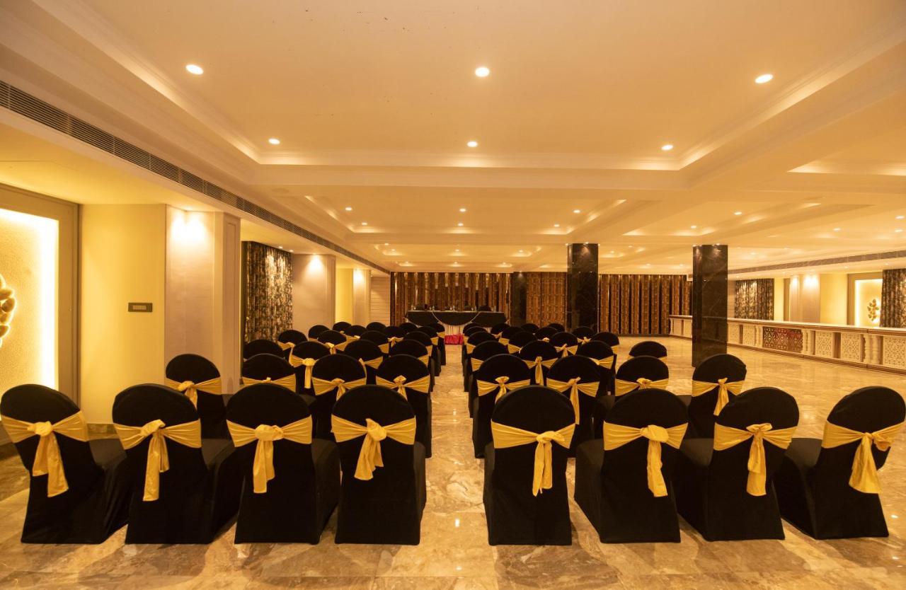 The Cindrella Hotel Siliguri Exterior photo