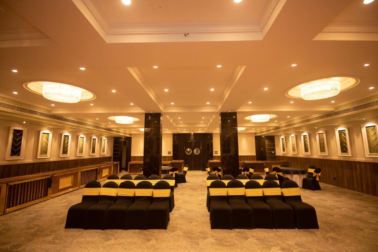 The Cindrella Hotel Siliguri Exterior photo