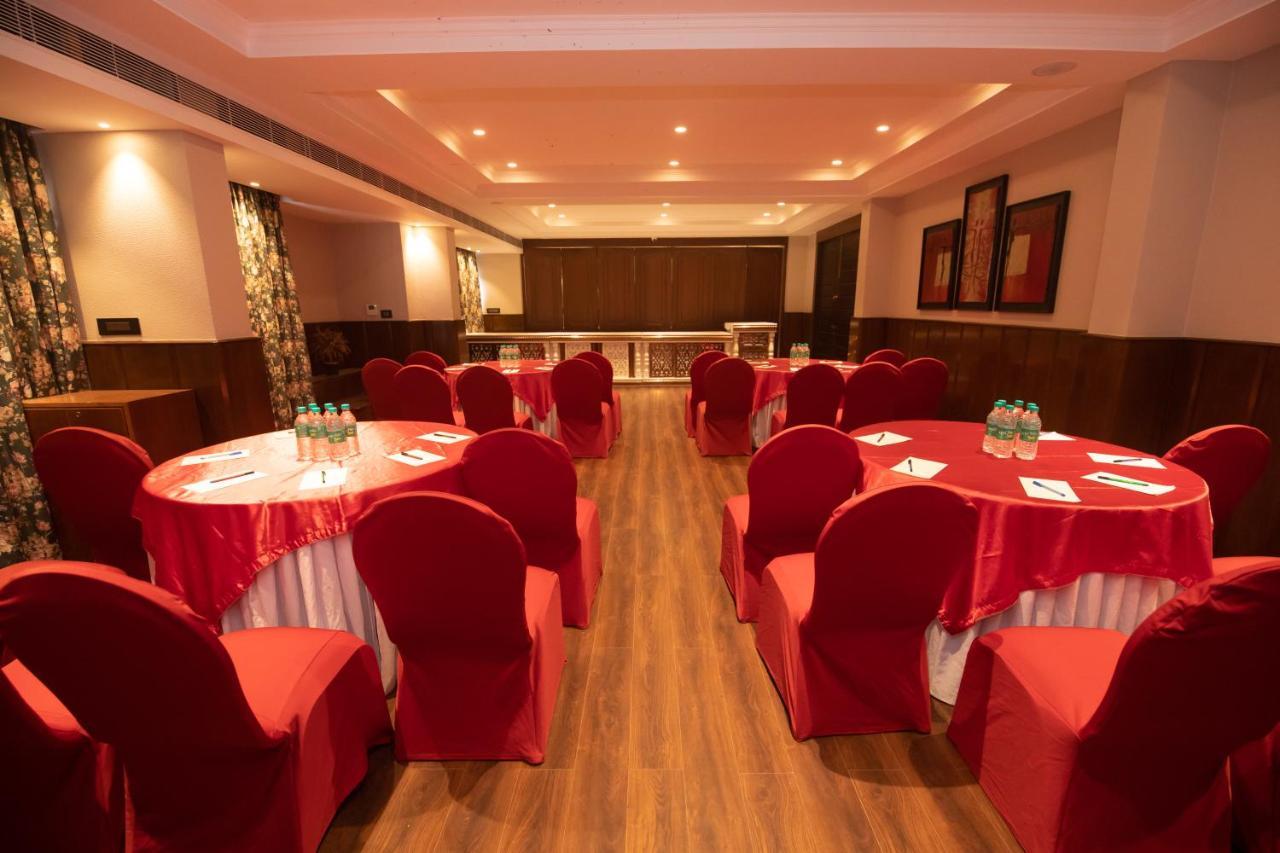 The Cindrella Hotel Siliguri Exterior photo