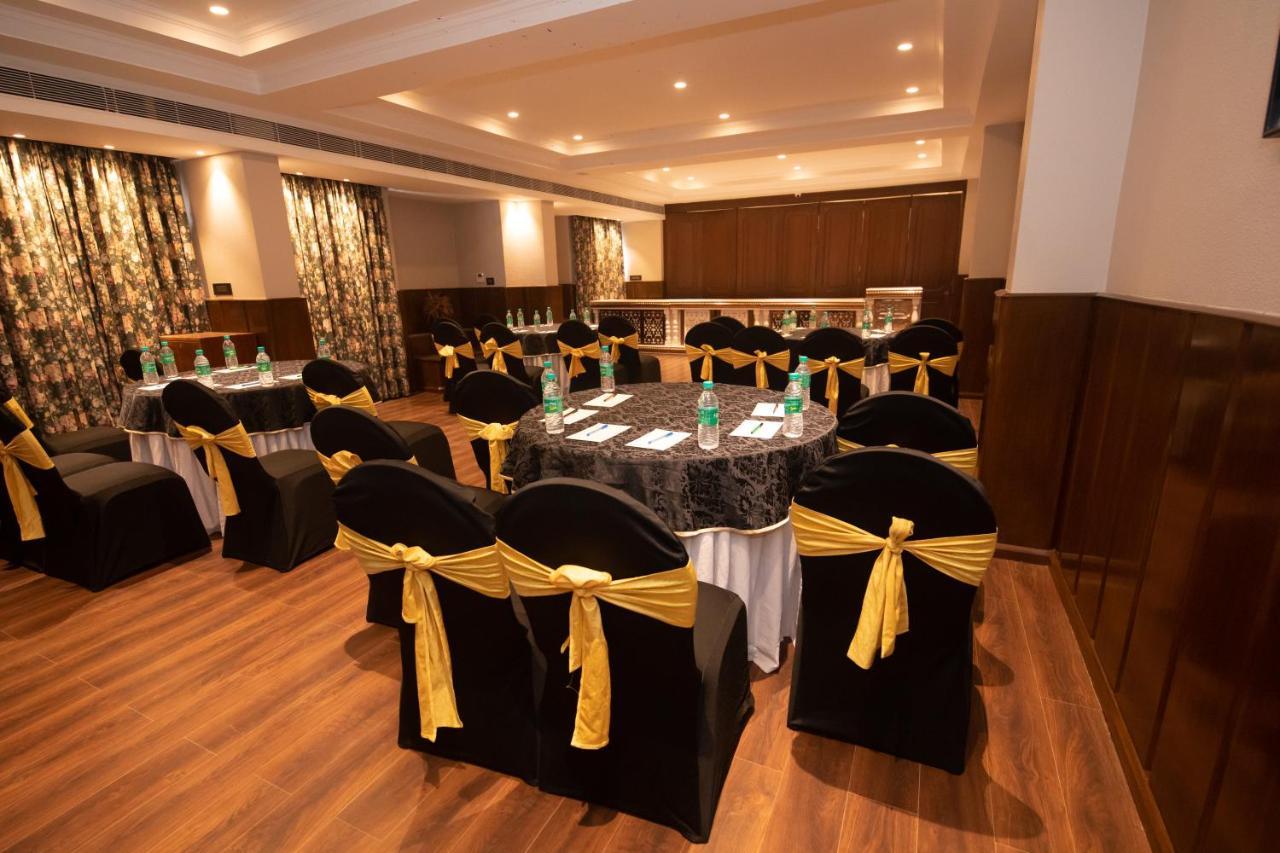 The Cindrella Hotel Siliguri Exterior photo