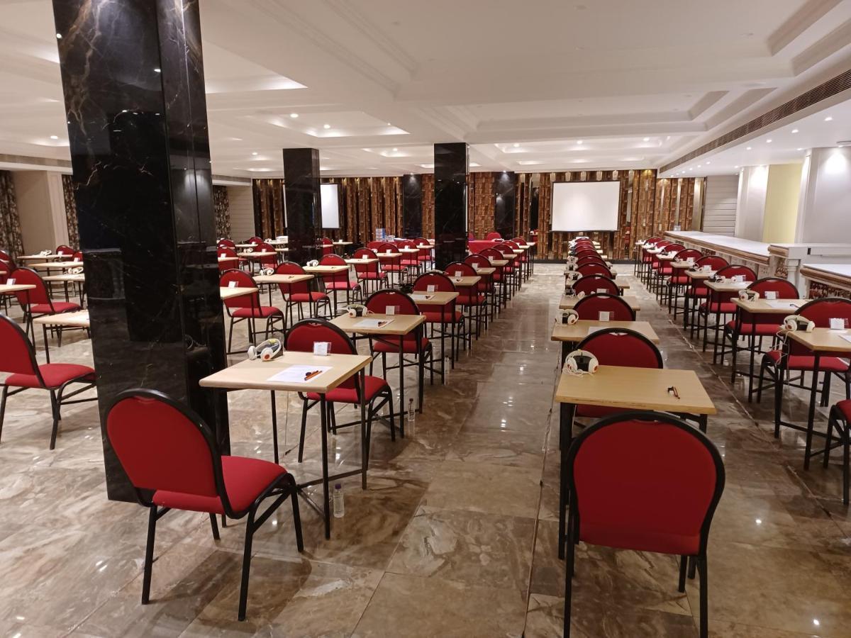 The Cindrella Hotel Siliguri Exterior photo