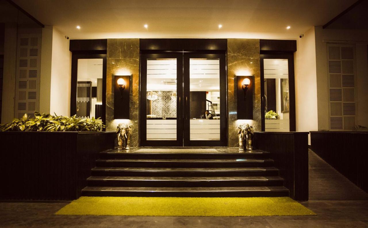 The Cindrella Hotel Siliguri Exterior photo